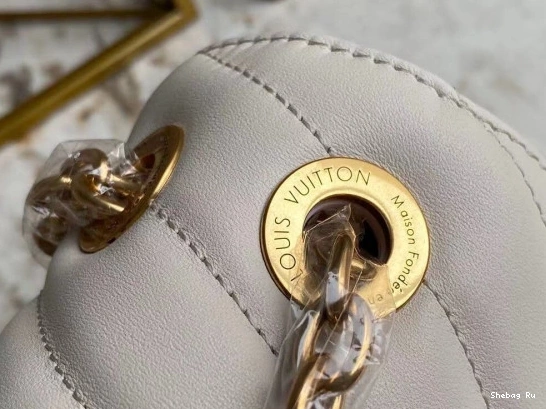 NEW VUITTON CHAIN BAG WAVE LOUIS 0820